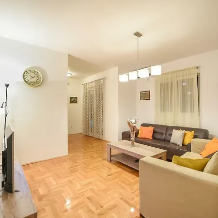 Ferienwohnung Enigma Podgorica Exterior foto