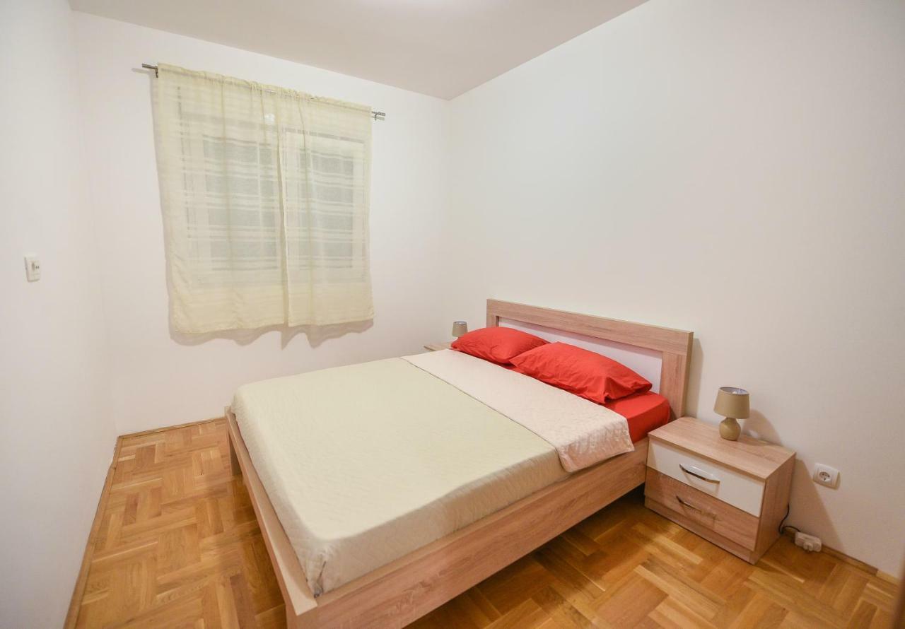 Apartment Enigma *